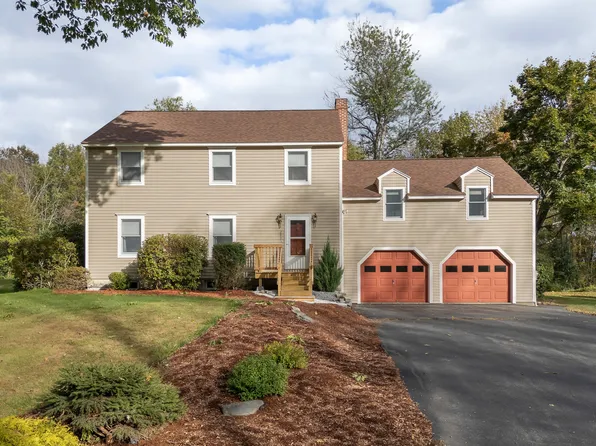 299 Case Road, Winthrop, ME 04364