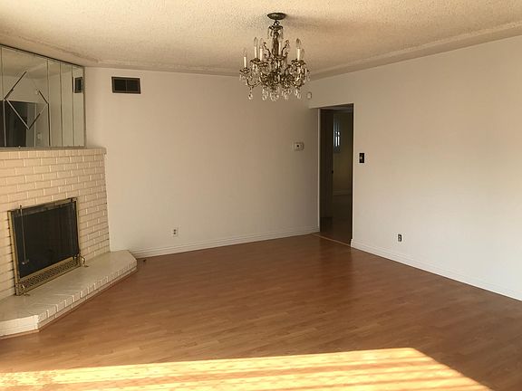 3rd image of 632 Carmelita Pl
