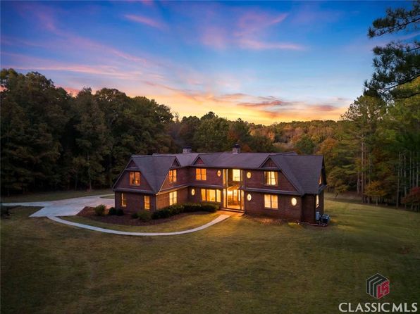 1070 Riverwalk Pointe Rd, Bishop, GA 30621