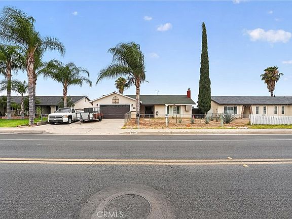 2nd image of 24251 Brodiaea Ave