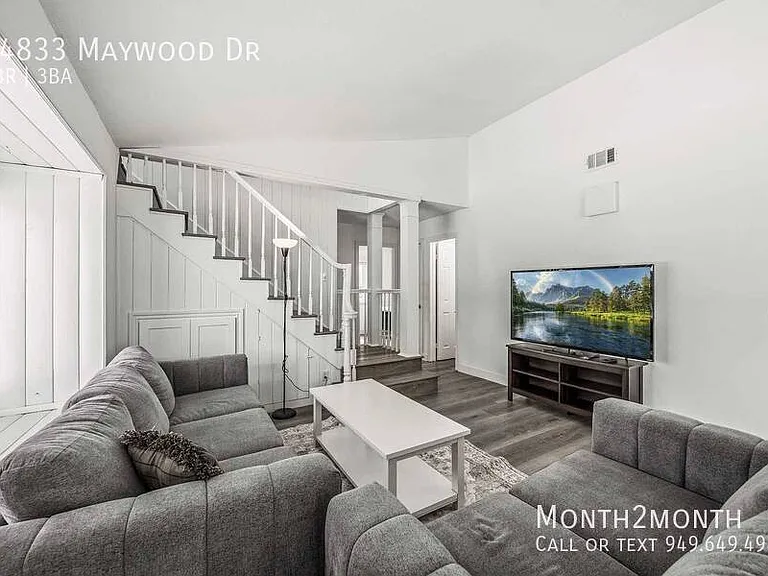 14833 Maywood Dr — Photo 1