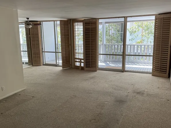 848 N Kings Rd APT 208, West Hollywood, CA 90069