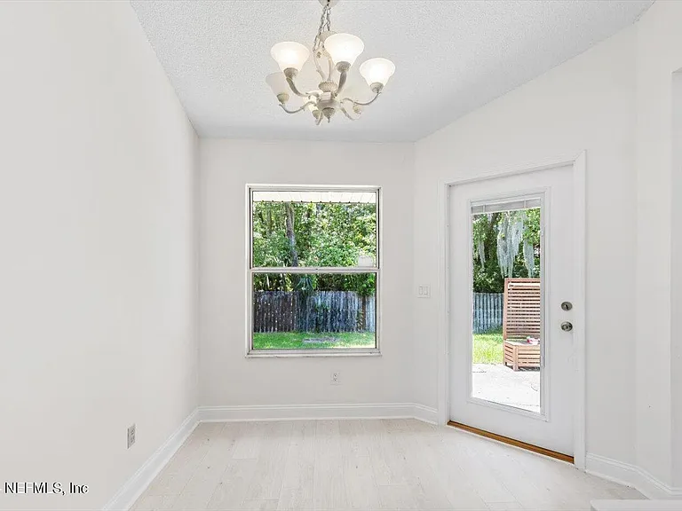 1722 Branch Vine Dr W — Photo 15