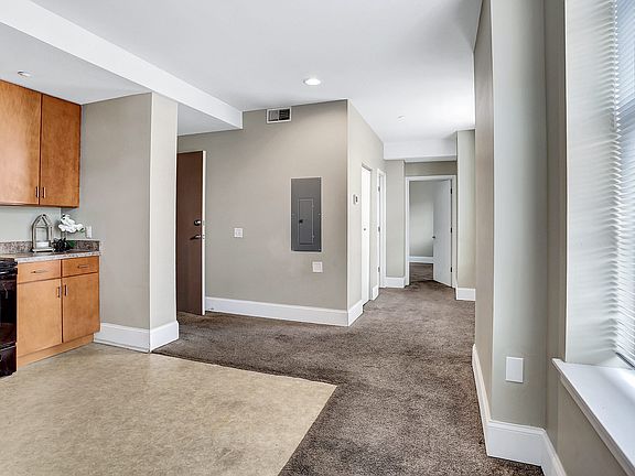 5th image of 319 Market St APT 202