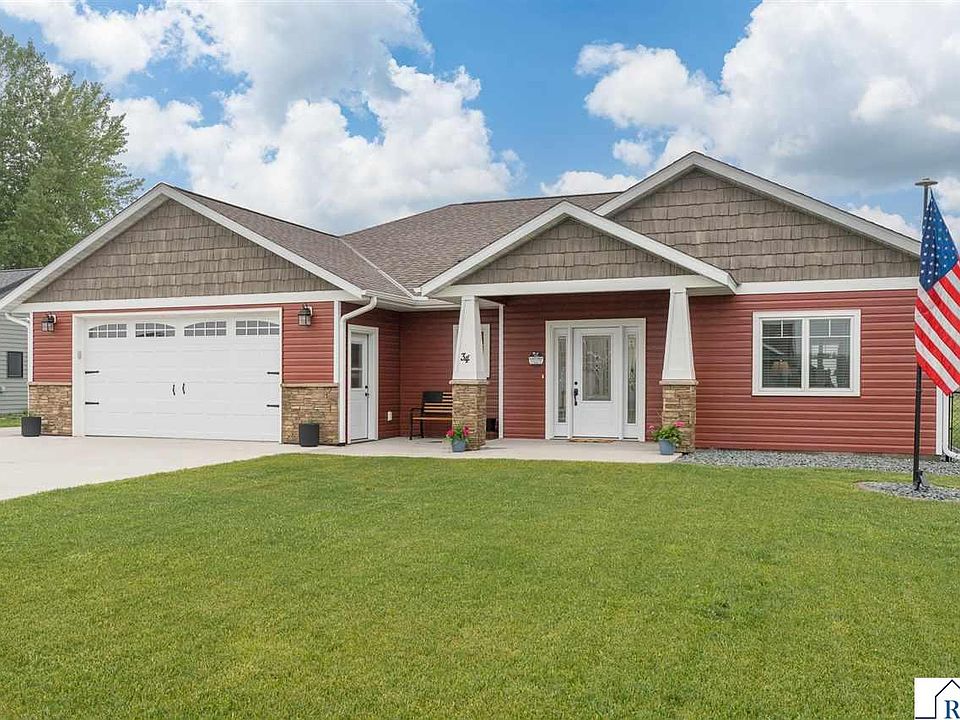 1st image of 34 Evergreen Ln