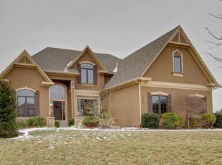 5323 W 164th Pl, Overland Park, KS 66085