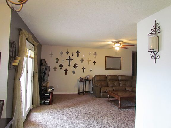 4th image of 1507 Taylor Dr
