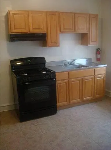 1 bed, 1.5 bath, $685 — Photo 1