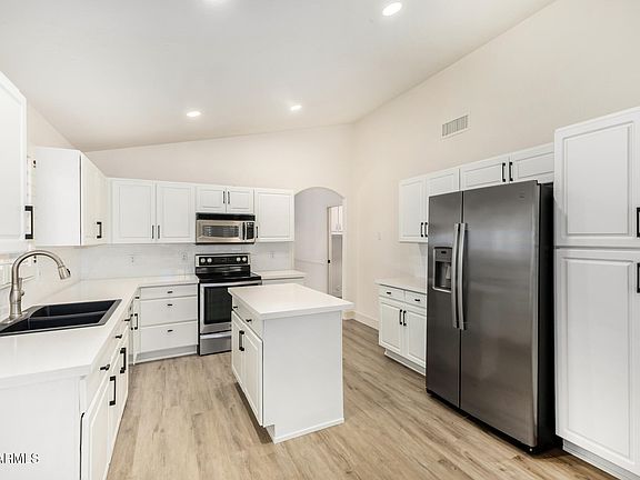 5th image of 31220 N 40TH Place