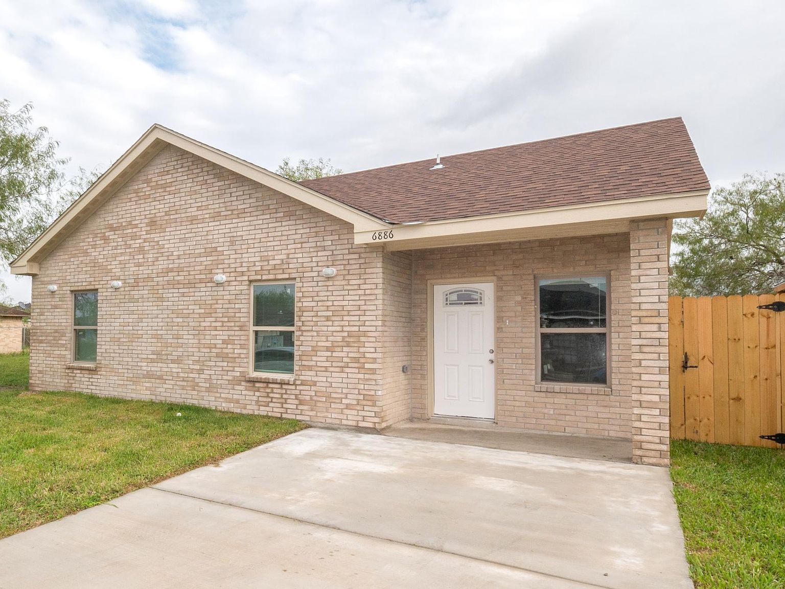 6886 Los Arboles, Brownsville, TX 78521 Zillow