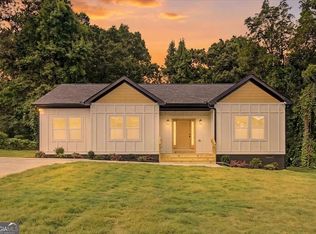 4621 Ashmore Dr, Forest Park, GA 30297