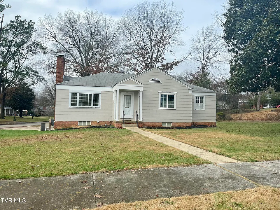 1613 Belmeade Dr
