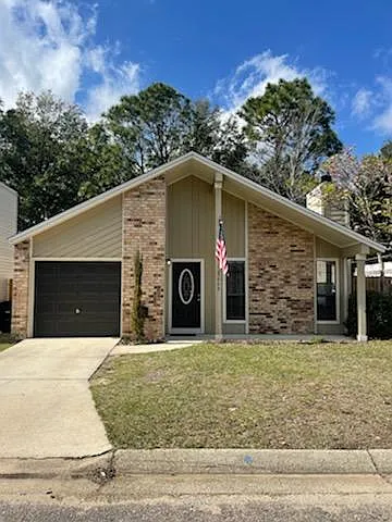 3005 Pickford Pl Photo 1