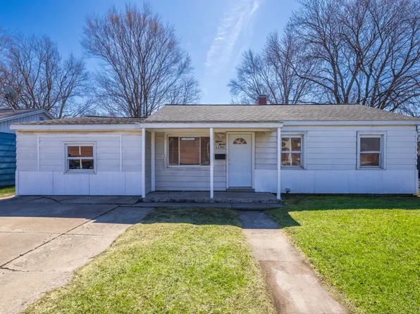 1590 177th St, Hammond, IN 46324