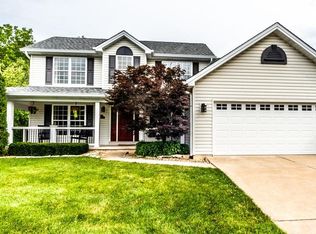 200 Black Oak Dr, Saint Peters, MO