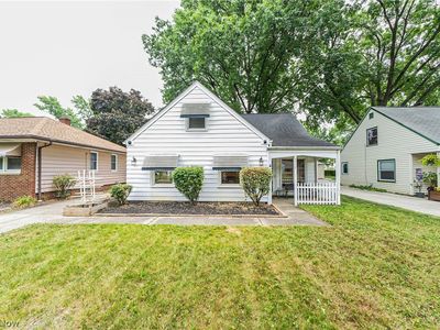 6917 Greenleaf Ave, Parma Heights, OH, 44130