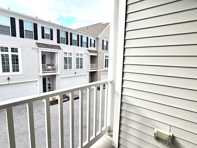 3034 Meridian Cmns #B — Photo 33