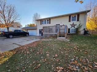 1117 Morning View Rd, Lancaster, WI 53813