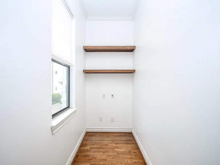 2222 Hilshire Lake Dr — Photo 11