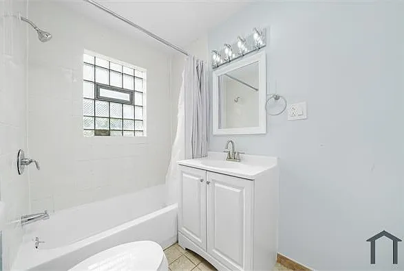 2 bed, 800 sqft, $1,700 — Photo 4
