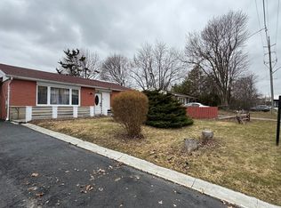 4 Leslie St, Brampton, ON L6X 2J4