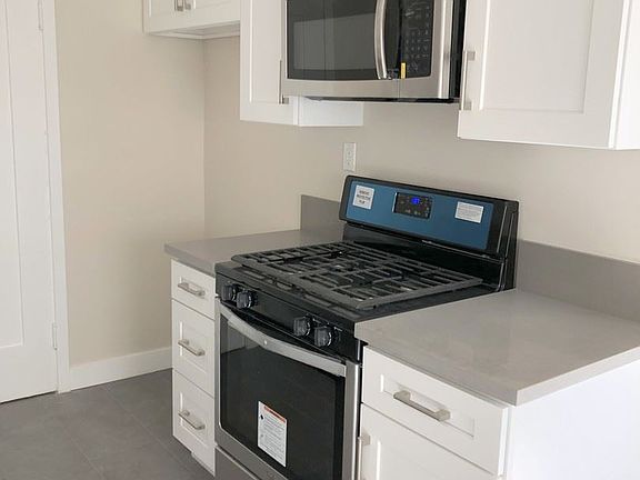 3rd image of 220 E Valencia Ave APT 9