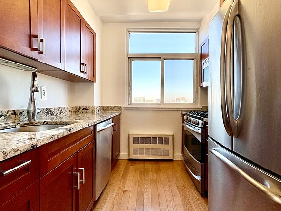4th image of 106 W 116th St #12A