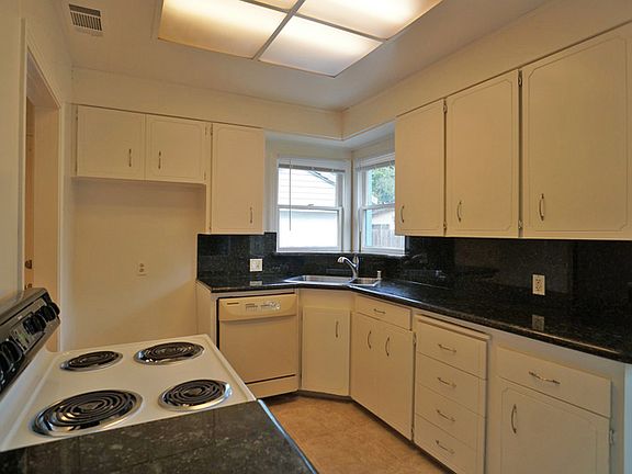 5th image of 2744 San Luis Ct