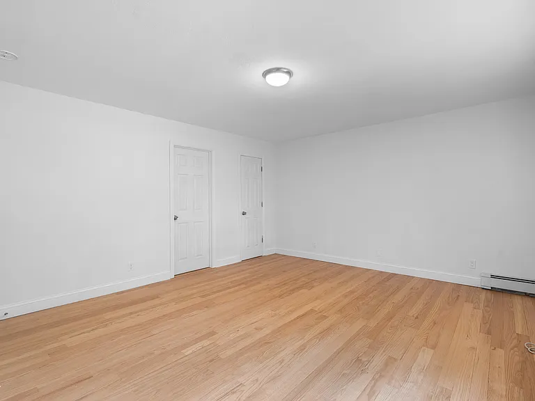 1060 New Haven Ave #20 — Photo 8