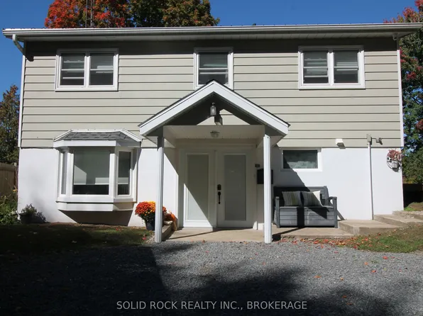 1127 Perry Ln, South Frontenac, ON K0H 2L0