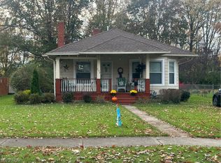 264 N Pleasant St, Oberlin, OH 44074