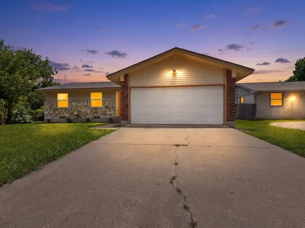 2124 Stonehenge Dr, Garland, TX 75041