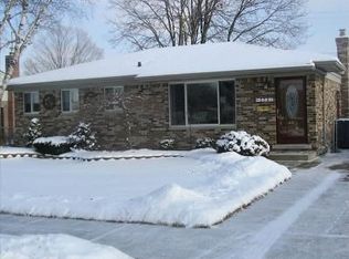 570 Van Sull St, Westland, MI