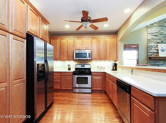 5th image of 1024 Inverness Dr