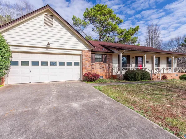 108 Parker Dr, Huntsville, AL 35811