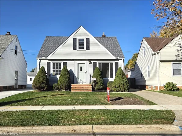 1644 Douglas Rd, Wickliffe, OH 44092