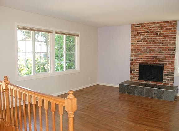2nd image of 16635 SE 26th Pl