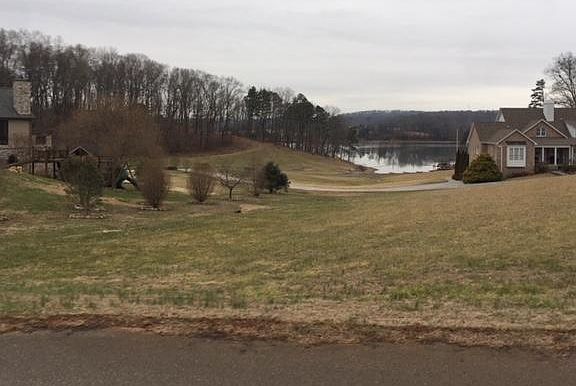 2nd image of 4782 Driftwood Ln