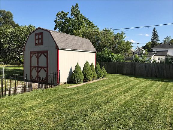 3rd image of 729 Brice Ave