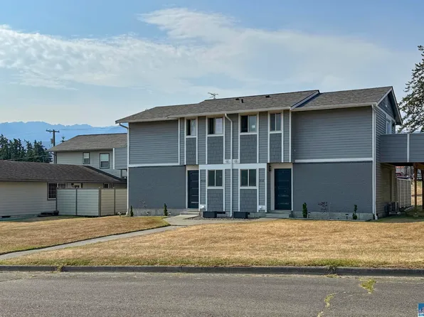 1530 & 1532 W 7th St, Pt Angeles, WA 98363
