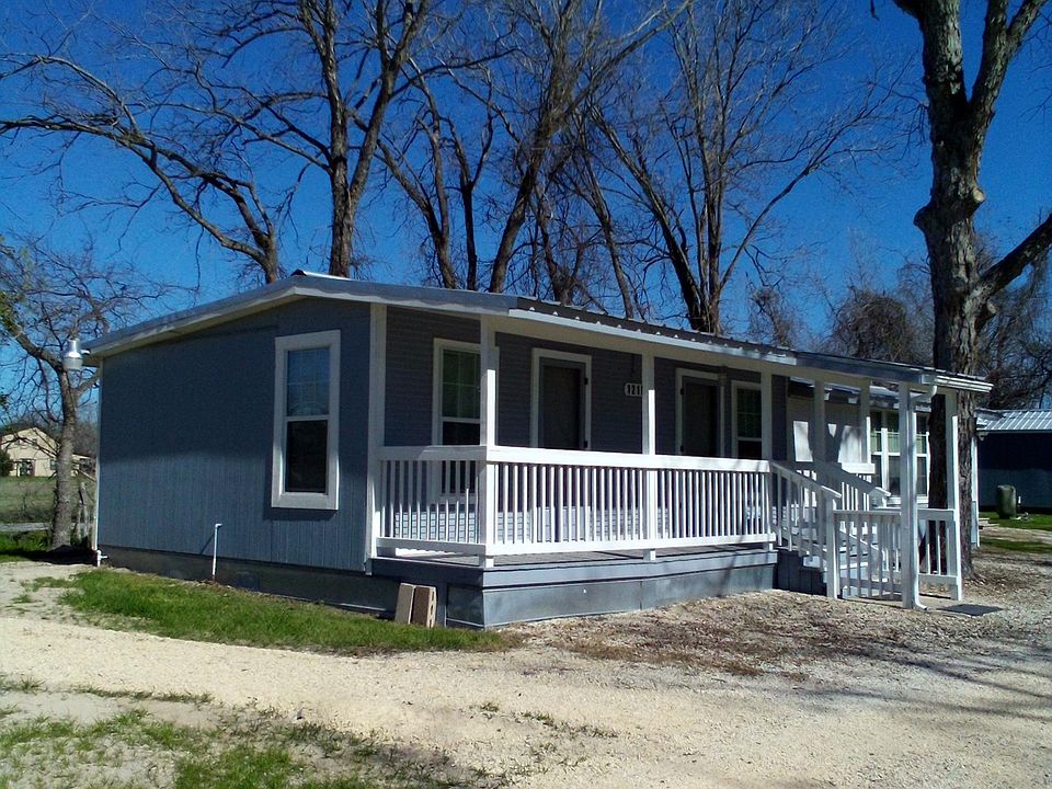 1st image of 1210 Ferryboat Ln