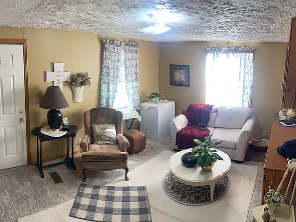 4th image of 119 Short St