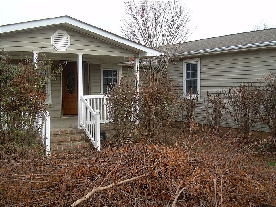 1st image of 1551 Level Land Rd