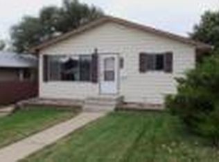 710 S Pearson Ave, Glendive, MT 59330