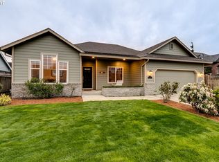 152 Cortland Ln, Eugene, OR 97404