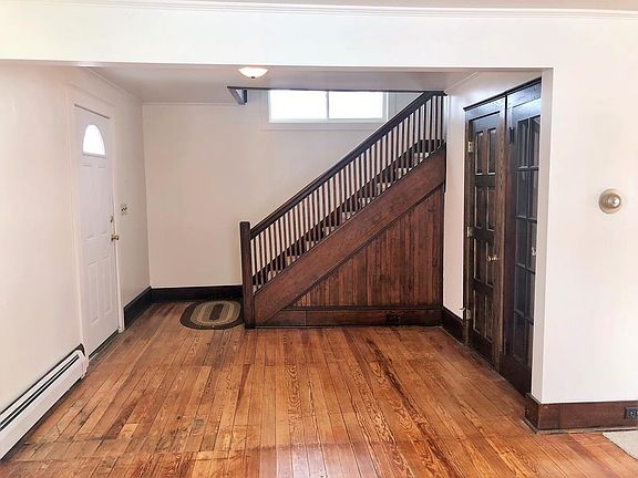 5th image of 100 East Ave