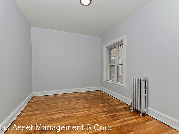 5th image of 6639 S Ellis Ave APT 2