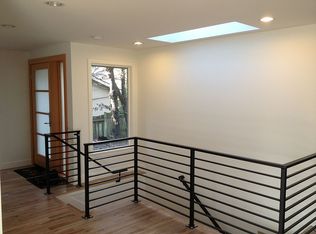 431 9th Ave, Kirkland, WA 98033