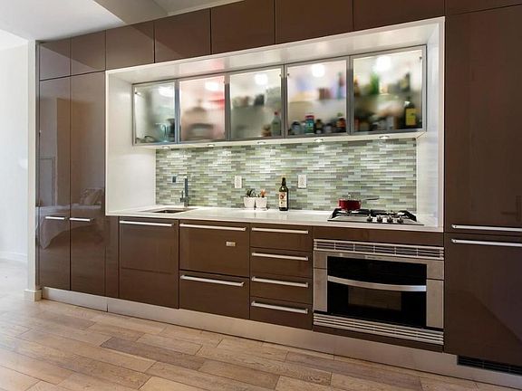 3rd image of 75 Wall St APT 23G