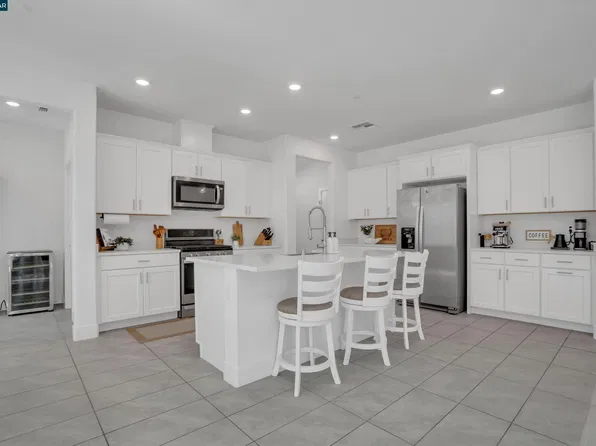 306 Bear Creek Dr, Brentwood, CA 94513